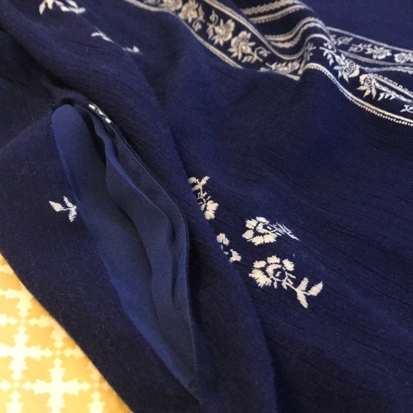 Lulus Shift Dress! - Picture 3 of 6